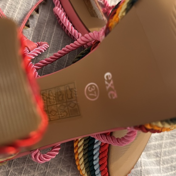 EXE    
Women's Brianna Heels In Multi Color new no box size 7 - Picture 7 of 9